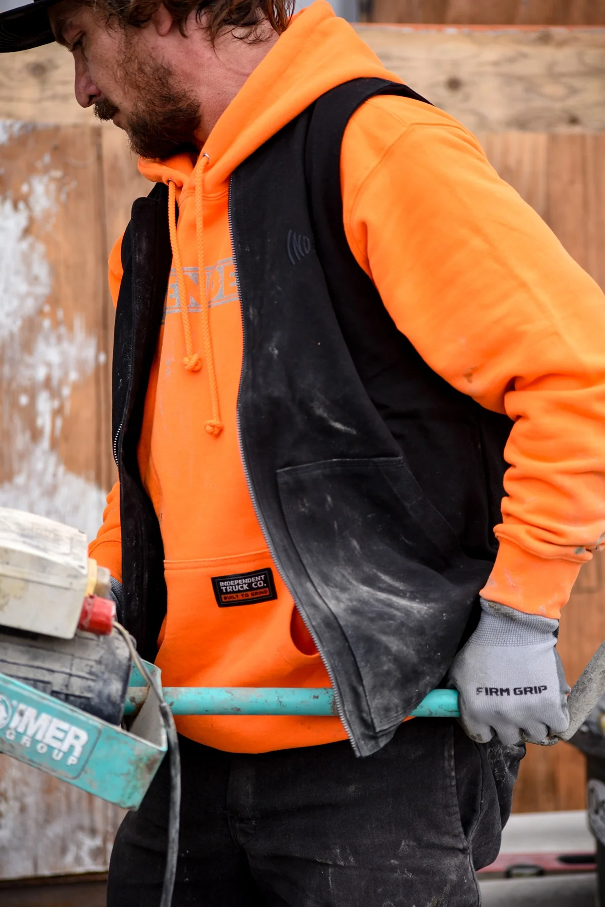 Built To Grind Mens Independent Canvas Vest - Image 8
